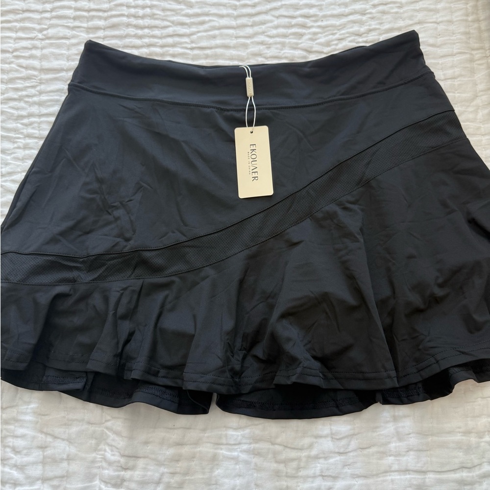 Black Skort